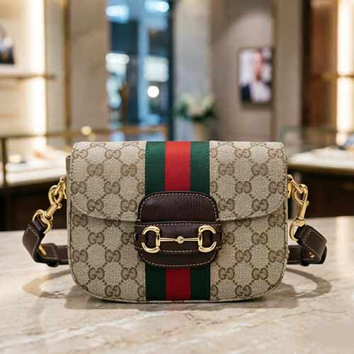 Gucci 老花馬銜扣包866762