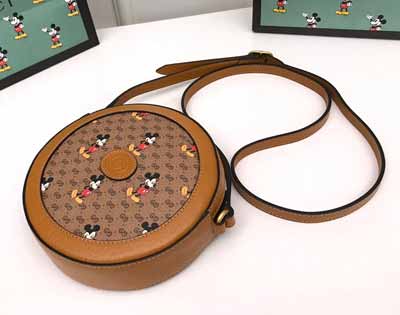 gucci古奇新款disney米奇系列圓餅包603938（多少錢/價格、什么材質）