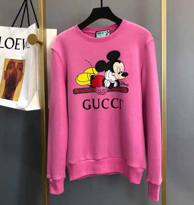 Gucci 2020早春新款鼠年限定米奇卡通印花圓領套頭衛衣