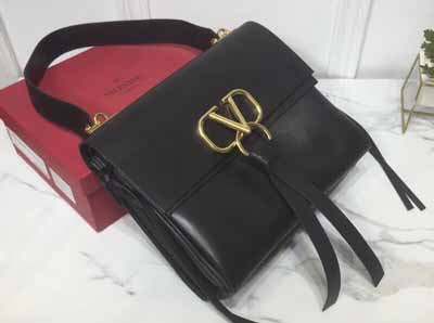 意大利華倫天奴明星走秀款VRING Bag黑色牛皮背包 價(jià)