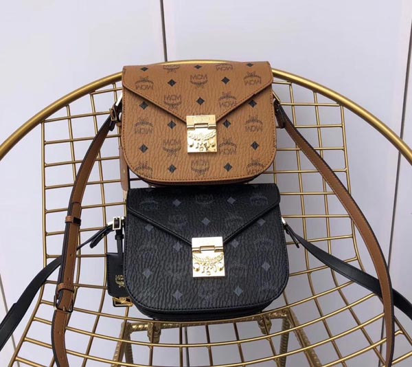 MCM2019款PATRICIA復古小號郵差馬鞍包 