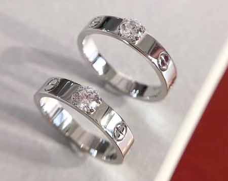 卡地亞經典凸鉆款love螺絲戒指