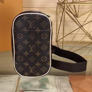 LV經典Monogram帆布GERONIMOS胸