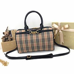 巴寶莉格紋鏈環保齡球包 時裝秀保齡球包