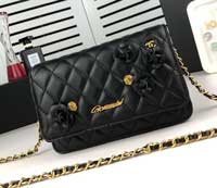 CHANEL山茶花經典發財包