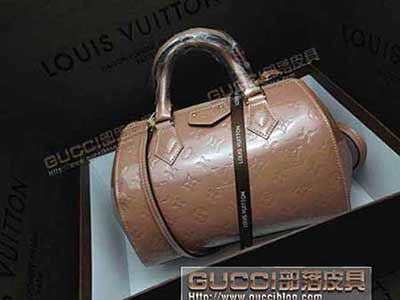 lv春夏女包 路易威登女士斜挎小包 復古漆皮女包包潮 90058粉