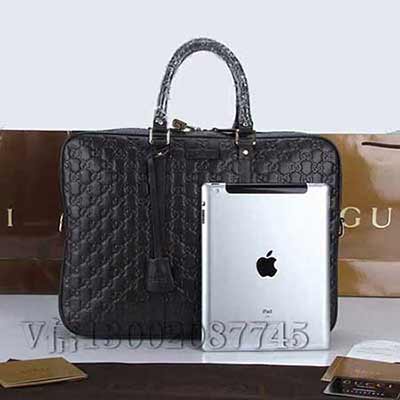 古琦<a href=/tag/bag/gongwenbao.html target=_blank class=infotextkey>男士公文包</a> 電腦包 黑色全皮壓花男包 手提斜挎包 80
