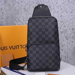 新款經典Monogram帆布BUMBAG胸