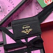 GUCCI古奇 不管是用料 做工 logo 鋼印 編碼 走線 每一個細節(jié)都將古奇的精彩內(nèi)涵表現(xiàn)得淋漓盡致 質(zhì)量保證 售后無擔憂 原廠材料！實物拍攝 質(zhì)量如圖可見 型號：519798尺寸：10*7