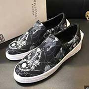  VERSACE——范思哲 Size：38-44 2018新品系列 美杜莎潮男低幫休閑鞋 進口印花布料 與眾不同的個性！頭層牛皮內里 原版大底！現貨