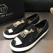 PP 男鞋新復刻精品 歐美潮流元素 將尊貴品質與時尚質感精良融合 邦面進口頭層磨砂皮燙鉆拼接制作鞋身pp專屬五金logo 彰顯魅力 內搭羊皮里 系帶款式 整體打造酷帥有型的潮男形象設計 在細節處點帶