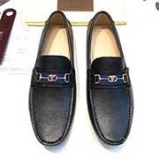 LV高等代買款 男士2018新款官網(wǎng)同步 意大利進(jìn)口牛皮面 全進(jìn)口羊皮里 完全一比一復(fù)刻 鞋底：原廠特供原版底 獨(dú)家活動(dòng)成型底超級(jí)舒適 原廠跟單貨 高品質(zhì)看細(xì)節(jié) 歡迎對(duì)比 38一45碼！