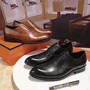  Hermès愛馬仕 標準碼：中碼以下建議拿小一碼。男碼38/44可訂做45 等級：代買級 材料：頭層牛皮 水染羊皮內里 原版輕便橡膠大底 款式類別：商務皮鞋 百搭舒適 顏色：黑色 棕色