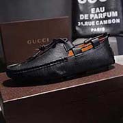 古.奇Gucci 新款創意獨特休閑豆豆鞋 2018官網新款男士皮鞋 專柜系列 高等 品質 真材實料 南非進口頭層牛皮 原廠御用耐磨膠塑大底 原版開模 高等做工高等大氣廠尊貴! size：38-44 黑