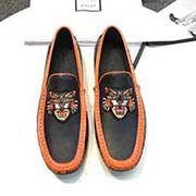 古奇系列產(chǎn)品 眾多明星至愛 采用高等進頭層牛皮 簡約大氣而不失雅致 精良詮釋鞋履新靈感 經(jīng)典與時尚融為一體 奢華迷夢 駕凌時尚高等品質(zhì) 值得信賴 38-45