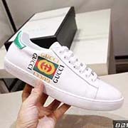 情侶款 3D打印新款 全套包裝 高等版本。古奇高等版。此款為小白鞋經典款。全套包裝請各位老板看清楚我家鞋子的走線。肯定高等『 Gucci 』古奇 Ace Sneakers小白鞋 再次顛覆了傳統小白鞋的