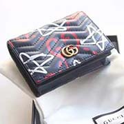 GUCCI古奇 不管是用料 做工 logo 鋼印 編碼 走線 每一個細節都將古奇的精彩內涵表現得淋漓盡致 質量保證 售后無擔憂 原廠材料！實物拍攝 質量如圖可見 型號：449421尺寸：11*6*4