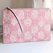 GUCCI古奇 不管是用料 做工 logo 鋼印 編碼 走線 每一個細節(jié)都將古奇的精彩內(nèi)涵表現(xiàn)得淋漓盡致 質量保證 售后無擔憂 原廠材料！實物拍攝 質量如圖可見 型號：445597尺寸：30*20