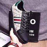 羊皮里GUCC2018意大利新火 原版意大利進口頭層牛皮配花材料+羊皮內里+墊腳 歐美大師獨特版面設計 精良造型打造專柜品質 耐磨仿滑原版大底設計上很獨特的美 超級百搭也很舒服的。SO高等不失品味