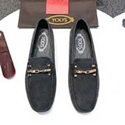 牛里[ TOD’S 托德斯。原版一比一開模 .頭層牛皮內里..專柜同步經典款。經典潮流款式 永不過時 內里意大利進口牛里 耐磨橡膠大底 專業純手工制作 柔軟舒適吸汗 清新簡易風格 高等大氣 專柜色彩