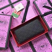 GUCCI古奇 不管是用料 做工 logo 鋼印 編碼 走線 每一個細節都將古奇的精彩內涵表現得淋漓盡致 質量保證 售后無擔憂 原廠材料！實物拍攝 質量如圖可見 型號：307987尺寸：19*10.5