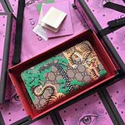 GUCCI古奇 不管是用料 做工 logo 鋼印 編碼 走線 每一個(gè)細(xì)節(jié)都將古奇的精彩內(nèi)涵表現(xiàn)得淋漓盡致 質(zhì)量保證 售后無擔(dān)憂 原廠材料！實(shí)物拍攝 質(zhì)量如圖可見 型號(hào)：451468尺寸：19*10.5