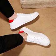 p羊里L(fēng)V路易威登 ～秋冬新款 專柜新款男士休閑鞋系列！ 全球限量款 鞋面采用純意大利進(jìn)口原版膠料 和高等做工 ！ 內(nèi)里 純進(jìn)口羊牛內(nèi)里和 適 懶人戶外駕行 法國(guó) 懶人套腳風(fēng) 系帶板鞋舒適透氣 奢華尊