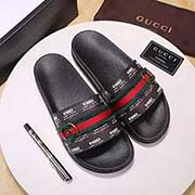 GUCCI古奇 標準碼：男碼38/45 等級：高品質 材料：鞋面印花 五金裝飾 。原版橡膠大底 款式類別：涼鞋 夏季畢備 顏色：白色 米色 咖色