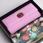 GUCCI古奇 不管是用料 做工 logo 鋼印 編碼 走線 每一個細節都將古奇的精彩內涵表現得淋漓盡致 質量保證 售后無擔憂 原廠材料！實物拍攝 質量如圖可見 型號：499779尺寸：19*9*3