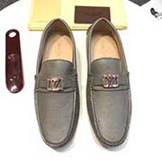 LV高等代買款 男士2018新款官網同步 意大利進口牛皮面 全進口羊皮里 完全一比一復刻 鞋底：原廠特供原版底 獨家活動成型底超級舒適 原廠跟單貨 高品質看細節 歡迎對比 38一45碼！