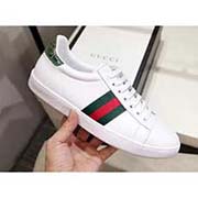  情侶款 新款 全套包裝 高等版本。古奇基礎版高等版。此款為小白鞋經典款。全套包裝請各位老板看清楚我家鞋子的走線。肯定高等『 Gucci 』古奇 Ace Sneakers小白鞋 再次顛覆了傳統小白鞋的