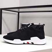  古奇GUCCI官網(wǎng)新款休閑運(yùn)動(dòng)鞋 潮款時(shí)尚男鞋 版型簡(jiǎn)潔大氣 面料原版1::1進(jìn)口織布 官網(wǎng)指定橡膠發(fā)泡耐磨休閑大底 38-43碼