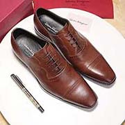 Ferragamo菲拉格慕 中碼以下建議拿小一碼:男碼38/4445可以定做 等級(jí): 代買 材料:頭層牛皮 不染色牛皮內(nèi)里 原版橡膠大底 款式類別:皮鞋鞋系列 隨意出入各種場(chǎng)合 百搭舒適 顏色:黑色