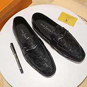  LOUIS VUITTON路易威登 標(biāo)準(zhǔn)碼：男碼38/44 等級(jí)：代買(mǎi)級(jí) 材料：頭層小牛皮壓紋 水染小牛皮內(nèi)里 原版輕便橡膠大底 款式類(lèi)別：駕車(chē)出行 休閑鞋 百搭舒適 顏色：黑