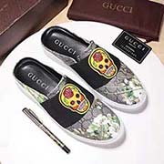  GUCCI古奇 中碼以下建議拿小一碼 男碼38/4445可以訂做 等級：高品質 材料：鞋面 印花 綿羊皮內里 原版橡膠大底 款式類別：半拖系列 百搭舒適 顏色： 色可選