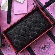 GUCCI古奇 不管是用料 做工 logo 鋼印 編碼 走線 每一個(gè)細(xì)節(jié)都將古奇的精彩內(nèi)涵表現(xiàn)得淋漓盡致 質(zhì)量保證 售后無擔(dān)憂 原廠材料！實(shí)物拍攝 質(zhì)量如圖可見 型號：233194尺寸：21*10*2