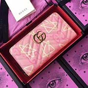 GUCCI古奇 不管是用料 做工 logo 鋼印 編碼 走線 每一個細節(jié)都將古奇的精彩內涵表現得淋漓盡致 質量保證 售后無擔憂 原廠材料！實物拍攝 質量如圖可見 型號：448087尺寸：19.5*10