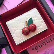 GUCCI古奇 不管是用料 做工 logo 鋼印 編碼 走線 每一個細節都將古奇的精彩內涵表現得淋漓盡致 質量保證 售后無擔憂 原廠材料！實物拍攝 質量如圖可見 型號：476050尺寸：11*8*3