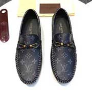 水染牛里Lv官網新款休閑男鞋搶先上市 材料做工完勝市場所有版本 高品質出貨 獨家高品質 實物拍攝 進口專用材料凸顯獨特魅力 原版大底1:1高等定制 38—45碼大量現貨放心推廣