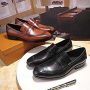  LOUIS VUITTON路易威登 標準碼：中碼以下建議拿小一碼。男碼38/44可訂做45 等級：代買級 材料：小牛皮手工拉線 水染羊皮內里 原版輕便橡膠大底 款式類別：商務皮鞋 百搭舒適 顏色：黑