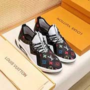 國際大單爆 官網(wǎng)全球首發(fā) 路易威登/LV 男鞋高等 官網(wǎng)1：1新力作：鞋面采用意大利高等頭層牛漆皮官網(wǎng)原版專用弾力網(wǎng)布面料 歐洲高等羊皮墊腳制作 讓行走更加便捷舒適！獨家新款 驚世之作 與官方的質(zhì)量