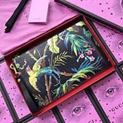 GUCCI古奇 不管是用料 做工 logo 鋼印 編碼 走線 每一個細(xì)節(jié)都將古奇的精彩內(nèi)涵表現(xiàn)得淋漓盡致 質(zhì)量保證 售后無擔(dān)憂 原廠材料！實物拍攝 質(zhì)量如圖可見 型號：431270尺寸：30*20