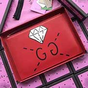 GUCCI古奇 不管是用料 做工 logo 鋼印 編碼 走線 每一個細節都將古奇的精彩內涵表現得淋漓盡致 質量保證 售后無擔憂 原廠材料！實物拍攝 質量如圖可見 型號：445597尺寸：30*20