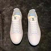 LouisVuitton的鞋 LV官網新款休閑男鞋搶先上市 頭層進口牛皮 羊皮里 精心開模炫酷大底 魔術貼彰顯氣質 進口專用材料凸顯獨特魅力 原版大底1:1高等定制 38—44碼	