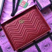 GUCCI古奇 不管是用料 做工 logo 鋼印 編碼 走線 每一個(gè)細(xì)節(jié)都將古奇的精彩內(nèi)涵表現(xiàn)得淋漓盡致 質(zhì)量保證 售后無(wú)擔(dān)憂 原廠材料！實(shí)物拍攝 質(zhì)量如圖可見(jiàn) 型號(hào)：476440尺寸：30*20