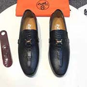  愛瑪仕男士皮鞋官網原版1:1開模 品質 鞋面采用進口意大利小牛印花皮面皮 透氣牛里 做工精細 高等大氣。有時尚典范造型。橡膠耐磨防滑大底。碼數：38-44