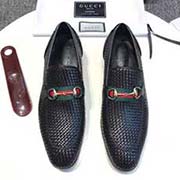 GUCCI古奇男士皮鞋官網原版1:1開模 品質 鞋面采用進口意大利小牛印花皮面皮 透氣牛里 做工精細 高等大氣。有時尚典范造型。橡膠耐磨防滑大底。碼數：38-44