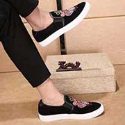 皇冠升級(jí)版Kenz 家的虎頭是看家火爆的元素 新的Popcorn系列又美出新高度！頭層磨砂牛皮羊筋皮 老虎咆哮般的姿態(tài)加以刺繡工藝精良詮釋.真皮內(nèi)里不臭腳 XL碼數(shù) 38-44碼