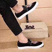 皇冠升級版Kenz 家的虎頭是看家火爆的元素 新的Popcorn系列又美出新高度！頭層磨砂牛皮羊筋皮 老虎咆哮般的姿態加以刺繡工藝精良詮釋.真皮內里不臭腳 XL碼數 38-44碼