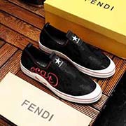  現貨夏季新款芬迪 芬迪男鞋高等 山本耀司新力作：款搶先上市 香港專休閑潮男鞋 高等原版復刻1：1專柜。鞋面采用進口布 時尚新潮 舒適透氣布里 柔軟舒適 適合潮男擁有獨特魅力 超耐磨防滑雙層橡膠大底